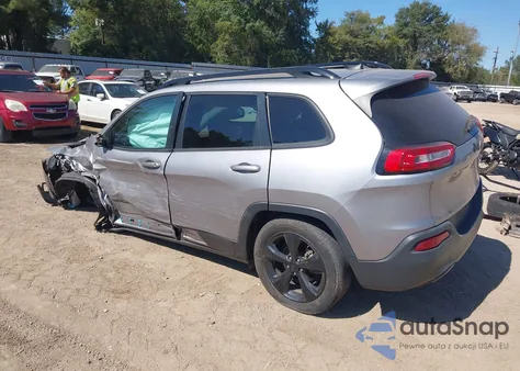 2018 Jeep Cherokee Latitude Fwd из США, поврежденный, VIN 1C4PJLCB5JD557393